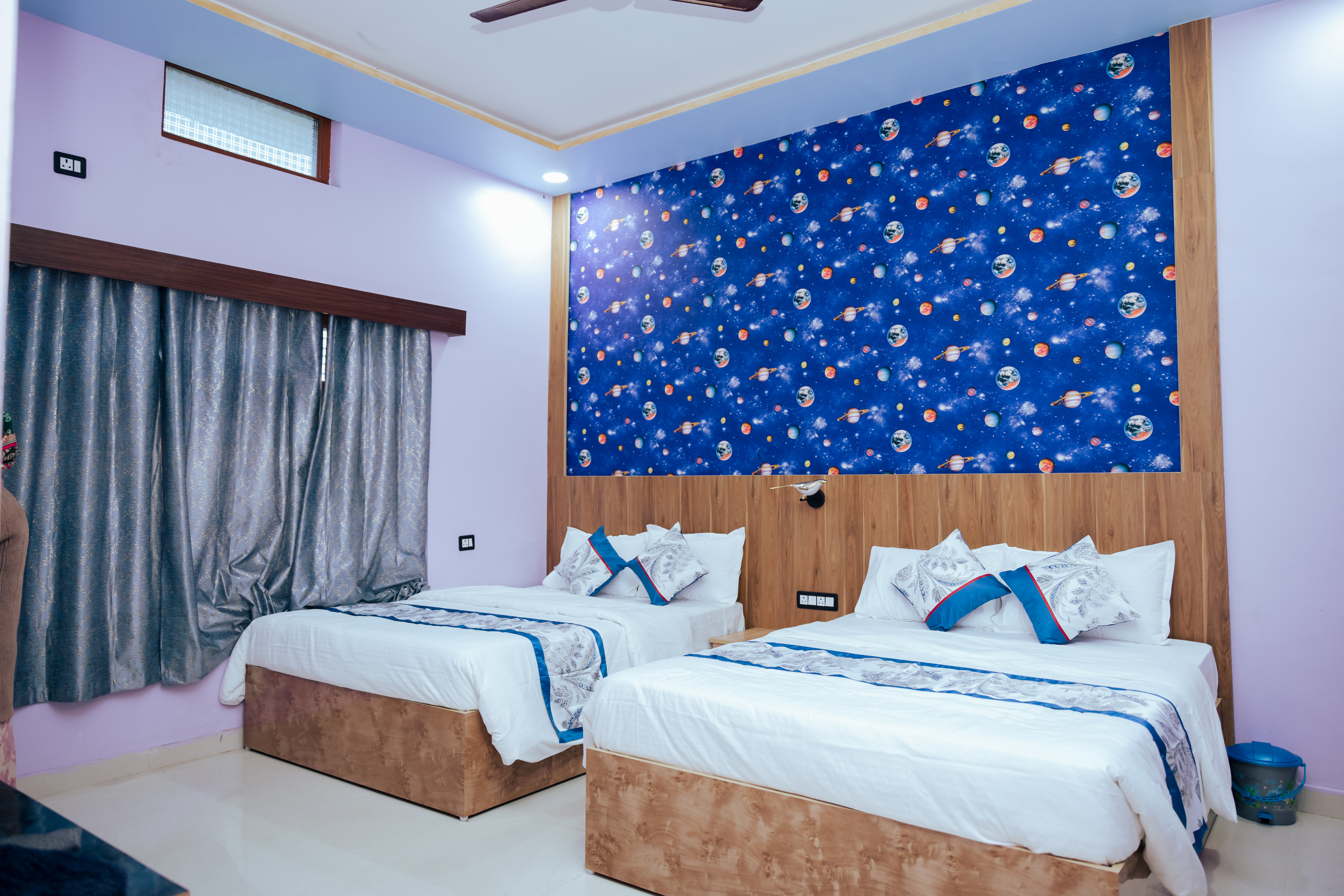 Deluxe AC Rooms at Hotel Saraswati