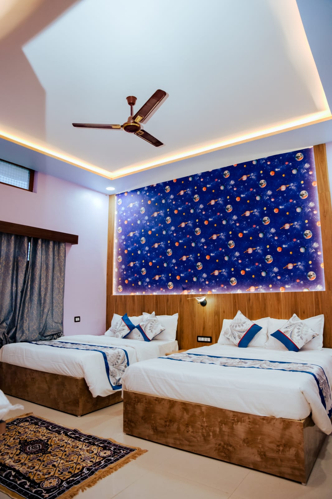 Spacious quad bed room